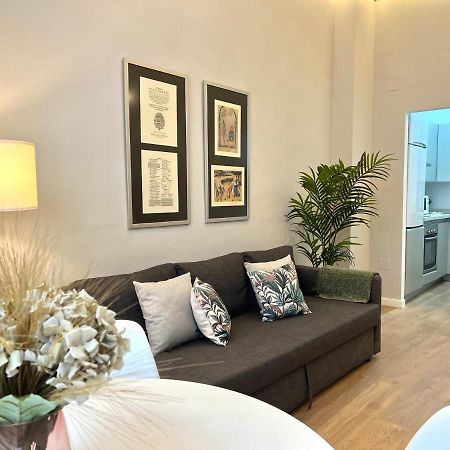 Guadiaro & Old Town With Patio By Ele Apartments Malaga Exterior photo