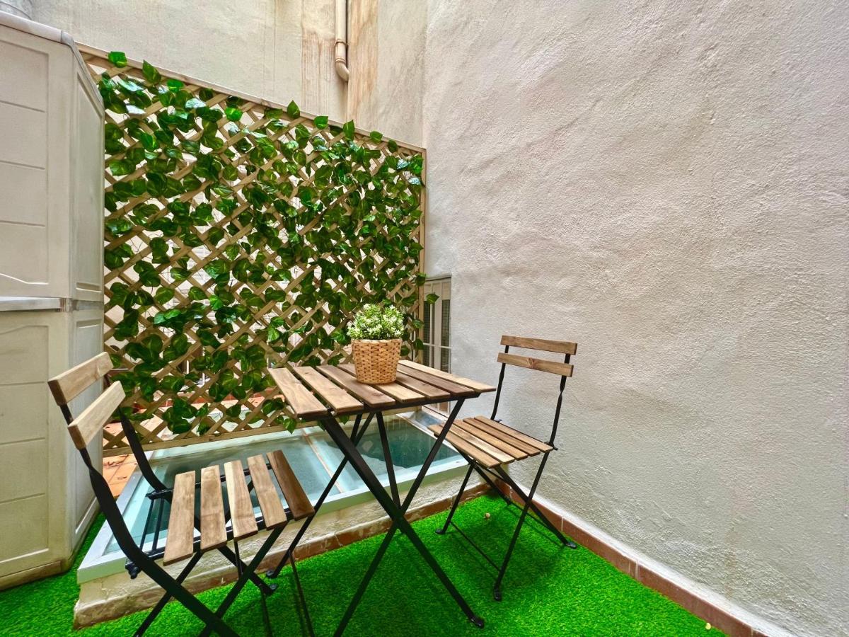 Guadiaro & Old Town With Patio By Ele Apartments Malaga Exterior photo